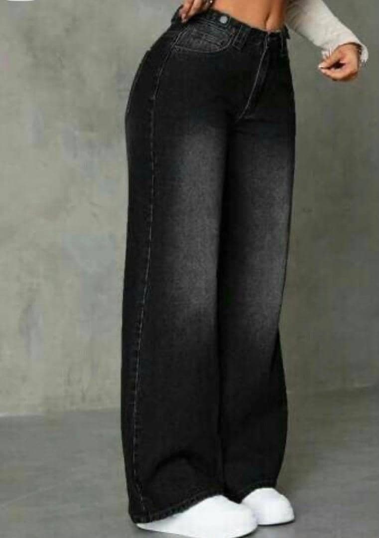Baggy wide-leg jeans