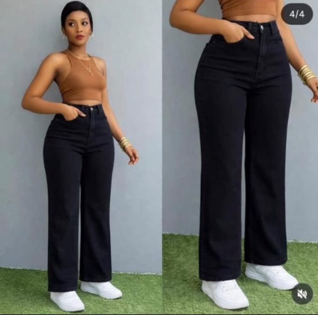 High-waisted wide- jeans