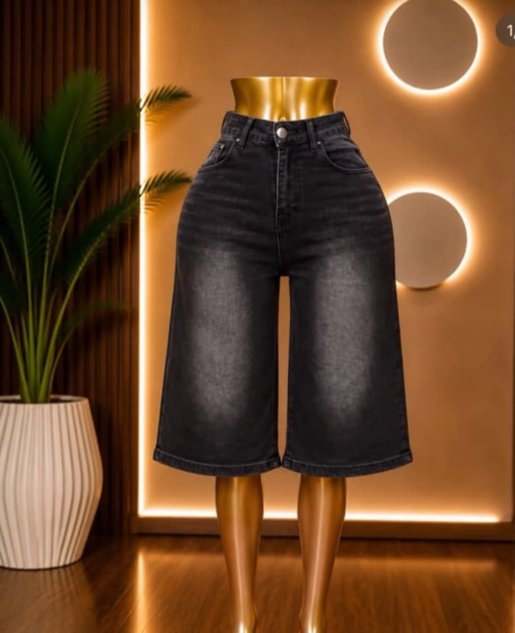 High- Waisted Baggy Denim shorts